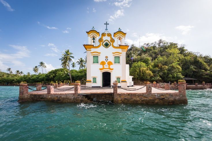 Orla de Loreto, na Ilha dos Frades